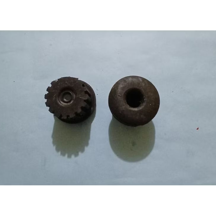 karet stabil bos bushing anting per carry ST 100 1,0 original dan lainya