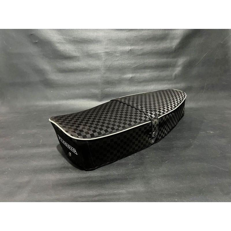 Jok panjang langsung single seat Model PIAGGIO Motif Catur lis abu & hitam vespa largeframe px excel