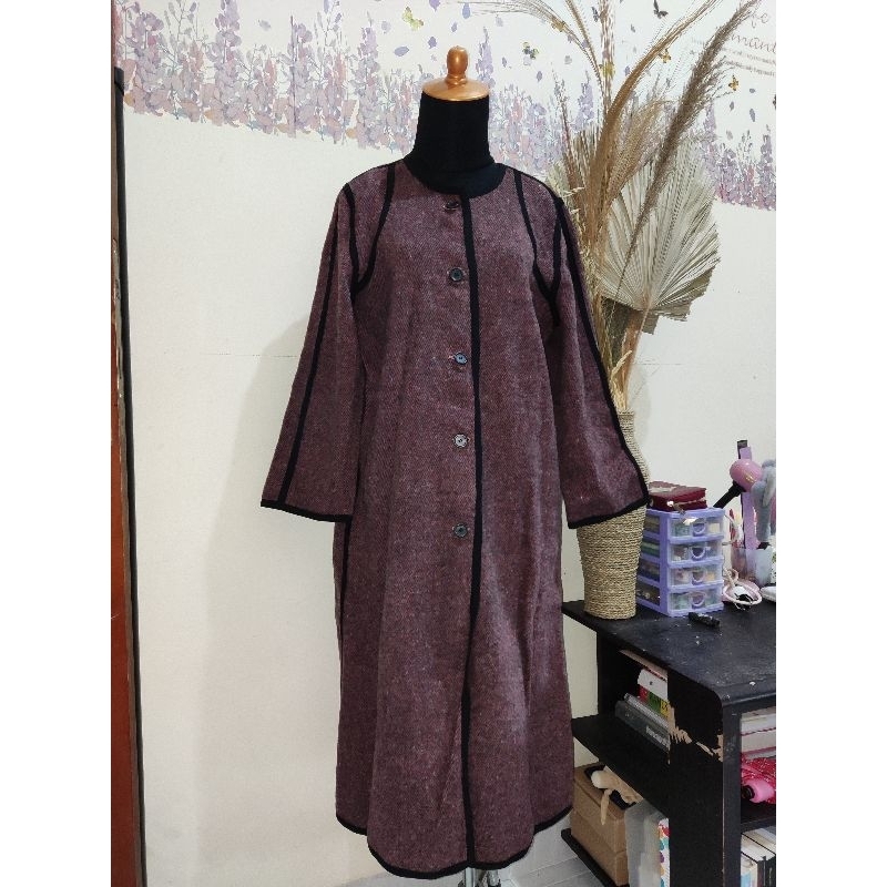 Long blazer/  long Coat wol/ Outer cantik/ Winter coat/Long Coat kekinian /Burgundy long coat, prelo