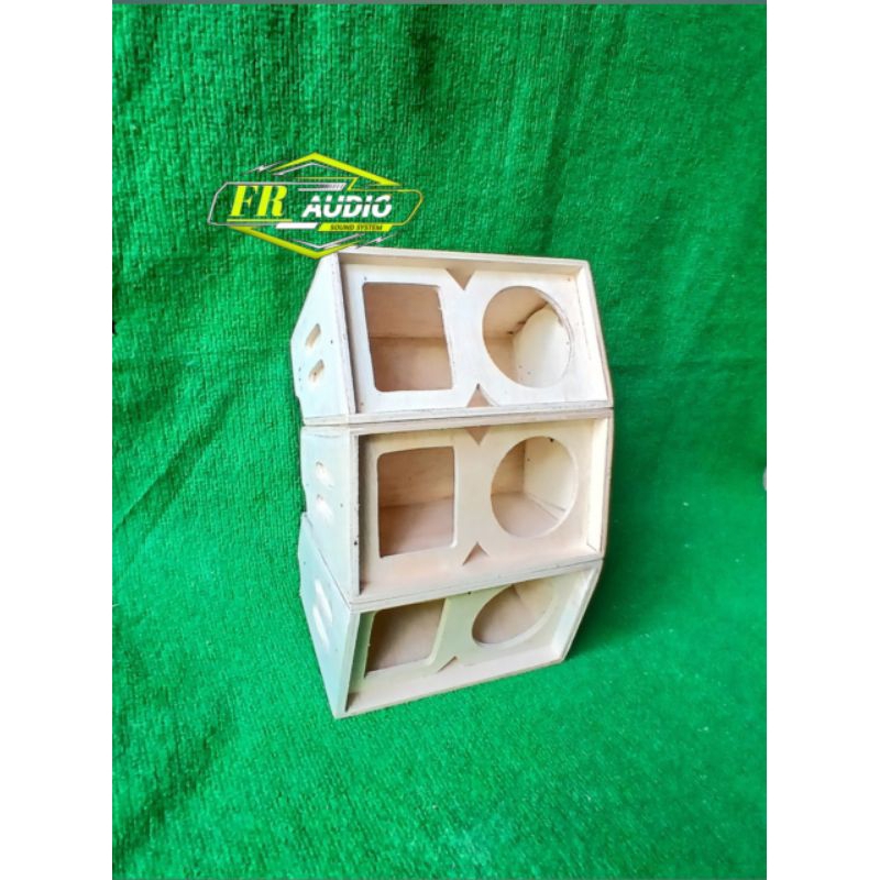 BOX SPEKER 4 INCH MODEL LINE ARRAY