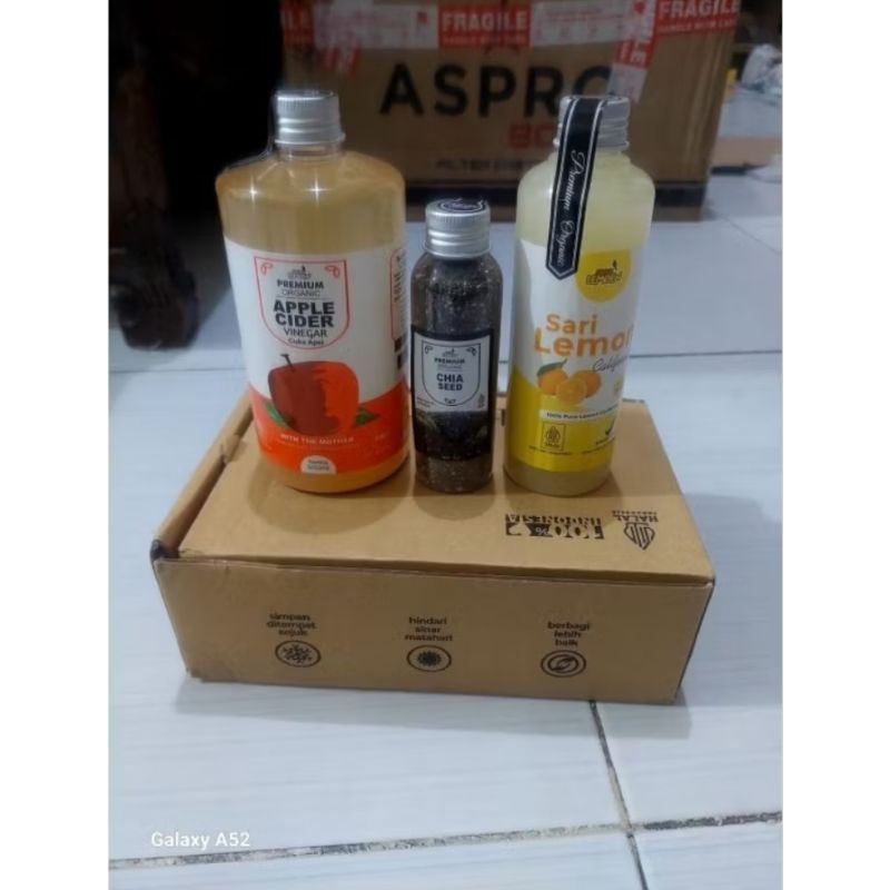 

PAKET DIET COMBO || CUKA APEL 500 ML || SARI LEMON MURNI CALIFORNIA 250 ML || PLUS CHIASEED 70 GR BY SUUR LEMOEN ID