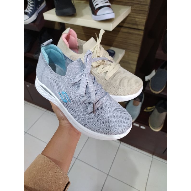 Sepatu Slip On Wanita Frank&Nat N19 Original