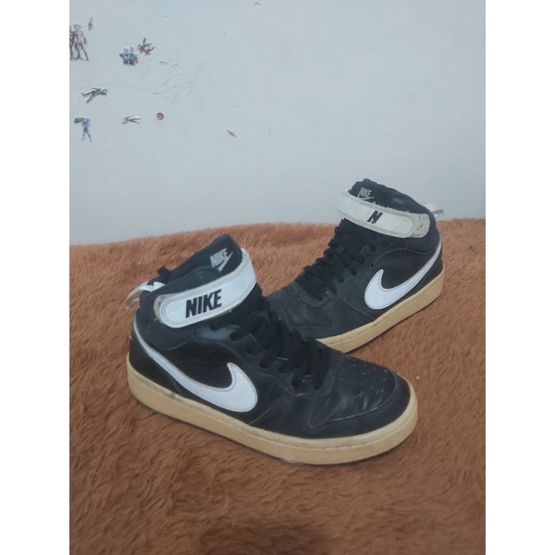 Sepatu cewek nike hitam midel
