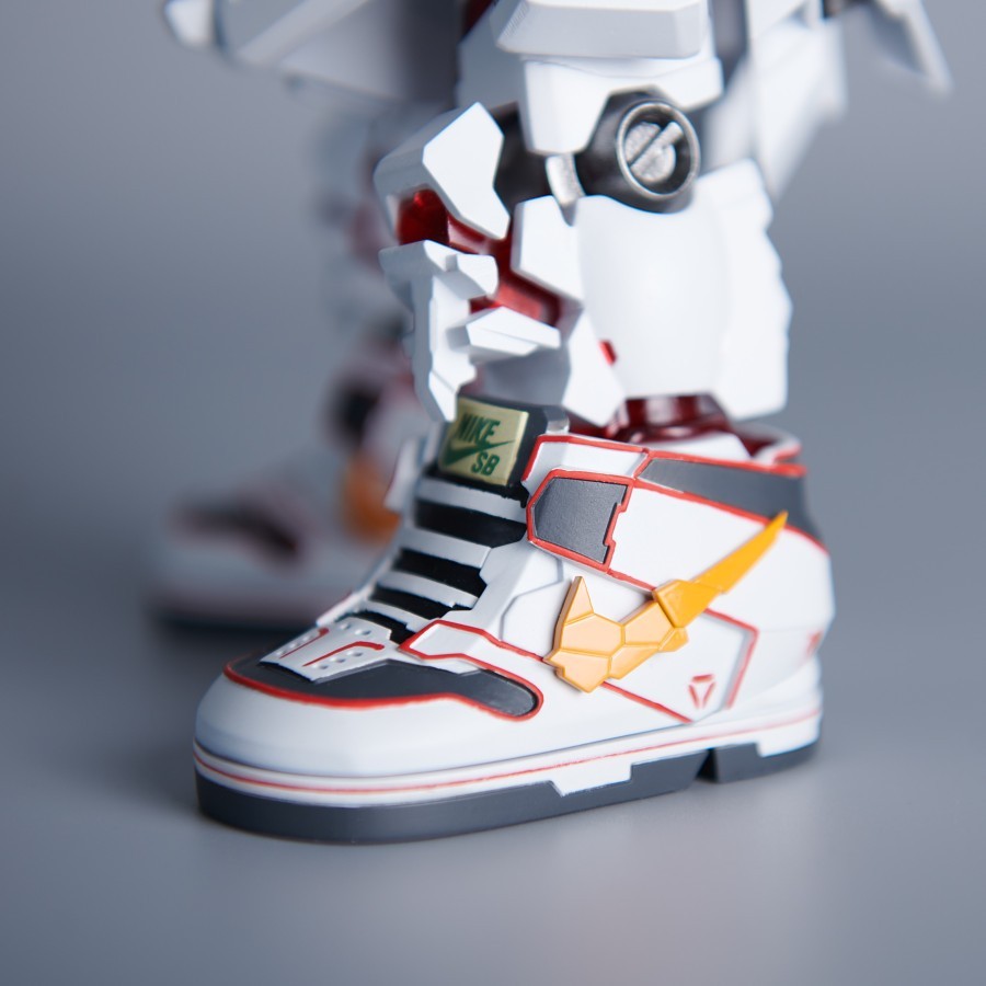 QMSV RX-0 Unicorn Gundam (Destroy Mode) Ver. Nike SB