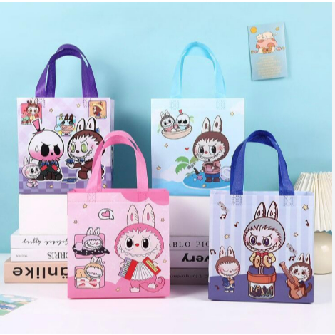 

TAS KADO ULANG TAHUN MOTIF LABUBU VIRAL 2024 / TAS SOUVENIR HADIAH LABUBU / TAS BINGKISAN LABUBU