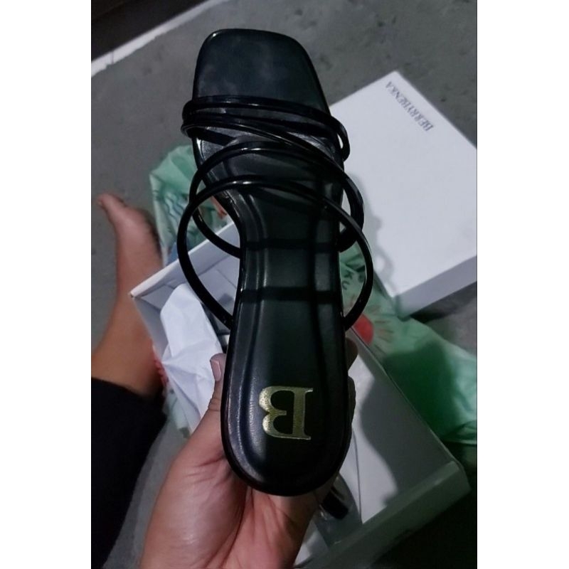 Berrybenka sandal Preloved
