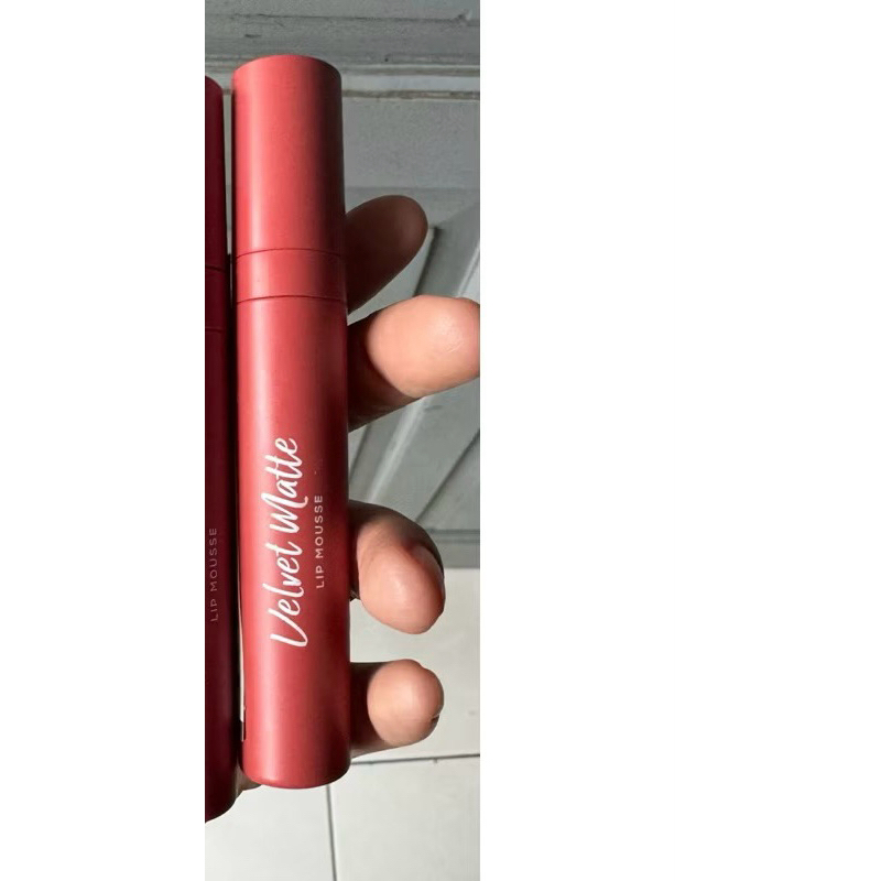 preloved seken wardah lip mousse velvet matte no 10 lively coral