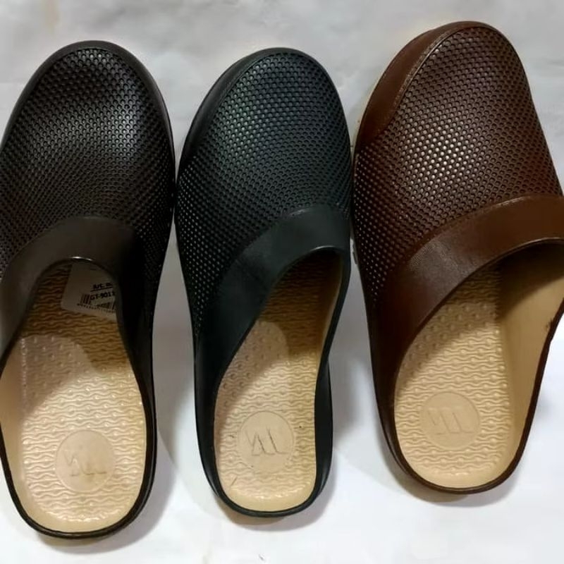 Sepatu Sandal Karet Pria Yumeida GT-9011 L dan GT-9117L