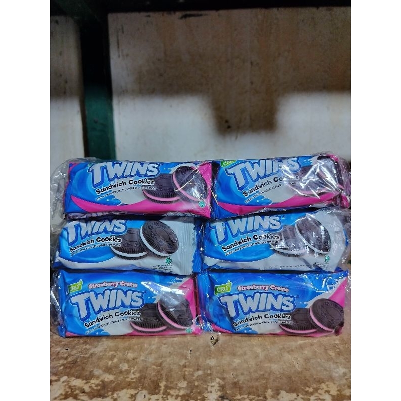 

Twins Sandwich Cookies ( isi 20 pcs )