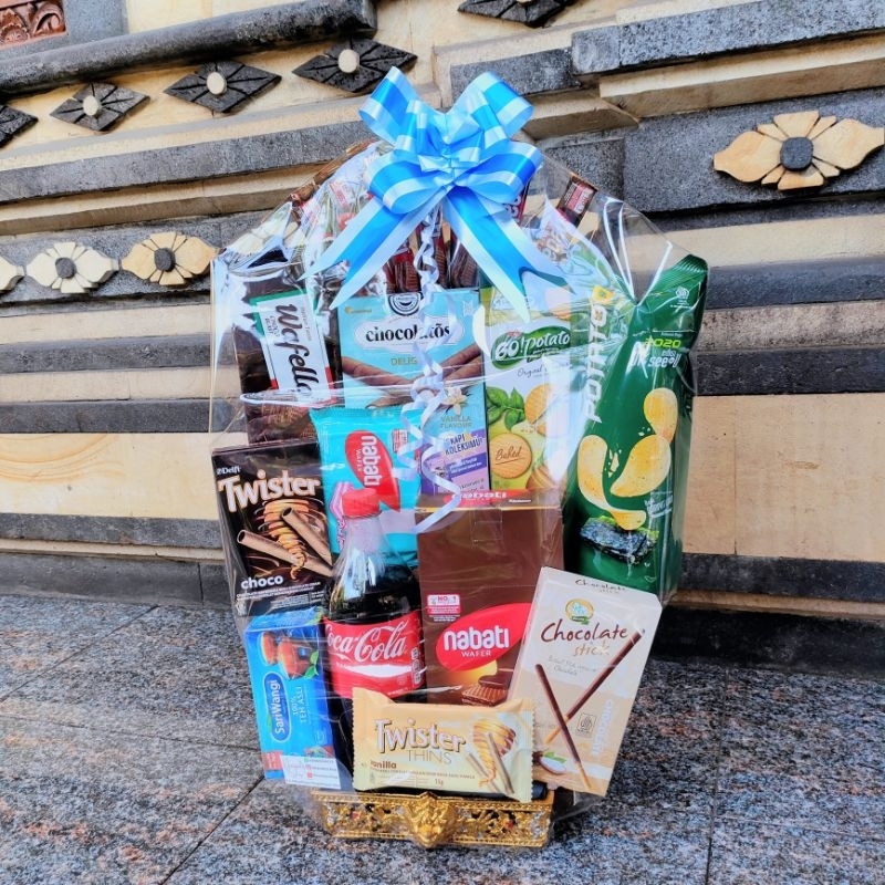 

Parsel snack / Parsel hari raya / Parcel / parsel hari raya nyepi / parsel lebaran / parsel hari raya idul Fitri / parsel imlek / parsel natal