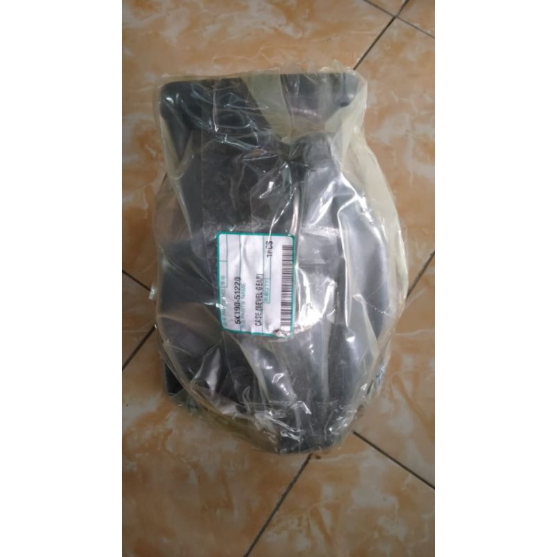 Mesin Kubota Harvaster, CASE( BEVEL GEAR) DC 70