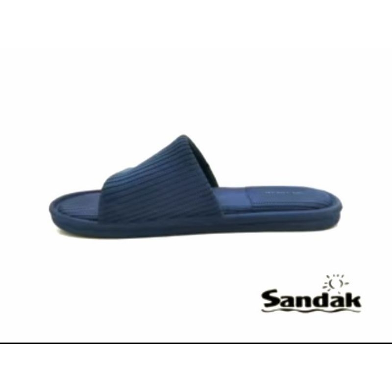 Bata sandal karet wanita