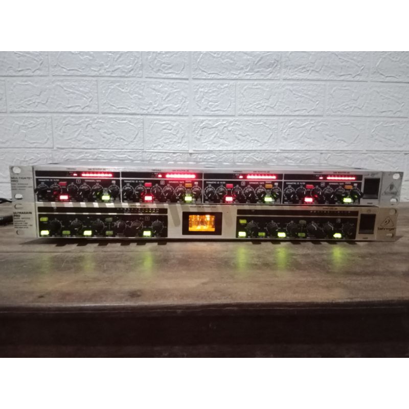 Ultragain pro mic2200 behringer original orisinil mantab