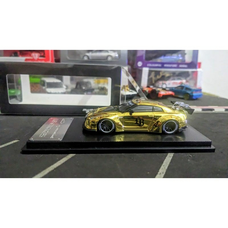 Diecast MymodelCollect Nissan Slyline GTR R35 Gold Chrome