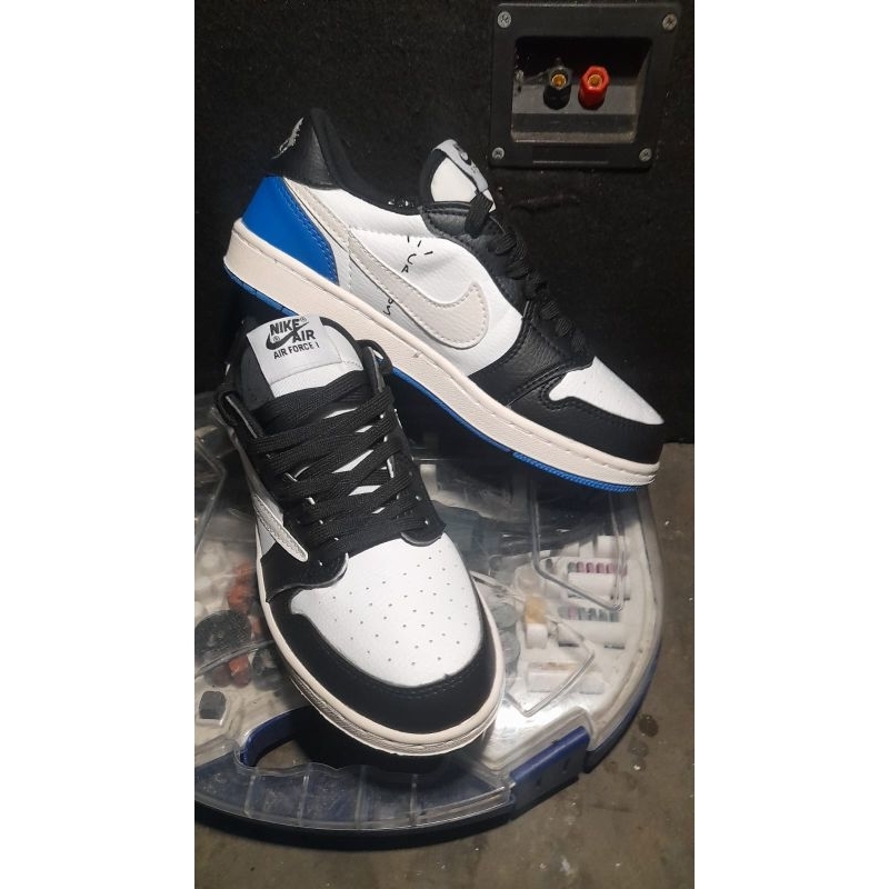 sepatu thrift / second size 40