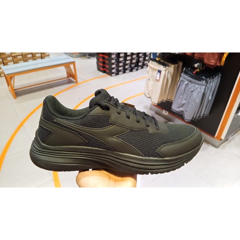 SEPATU DIADORA EAGLE 7 MEN'S RUNNING-DIA180238200