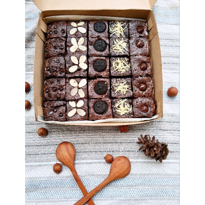 

FUDGY BROWNIES XL bisa kirim luar kota aman