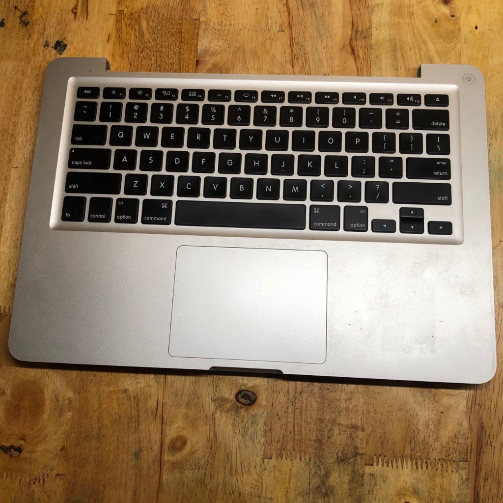 Casing Macbook Pro 2012