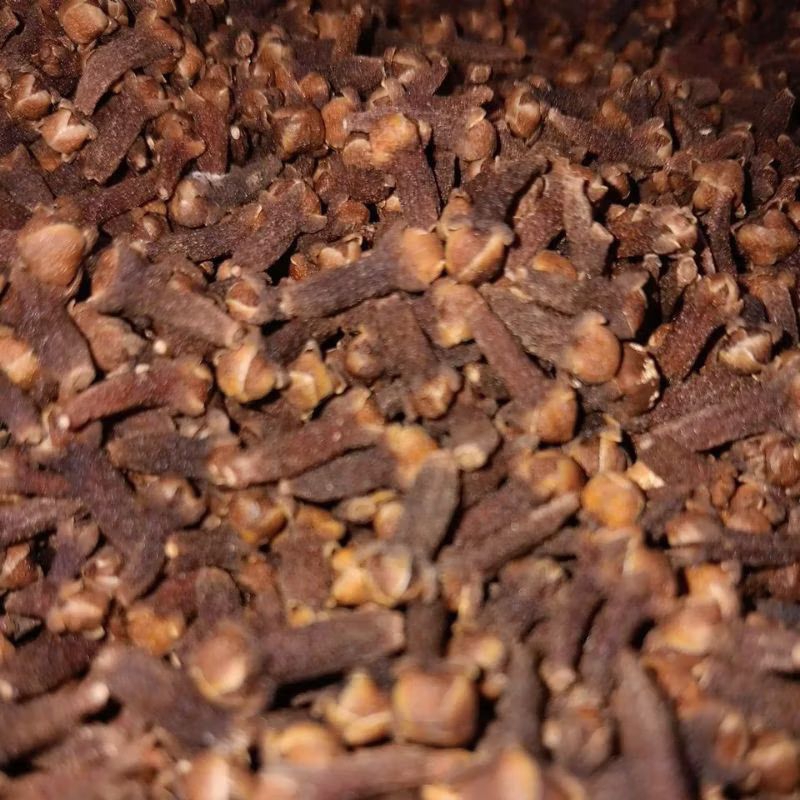 

Cengkeh Kering (50gr, 100gr, 250gr)