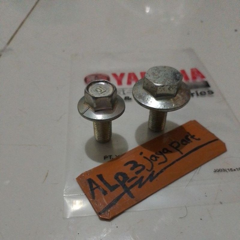 baut segitiga tengah atas yamaha RX king scorpio Vixion PNP ninja