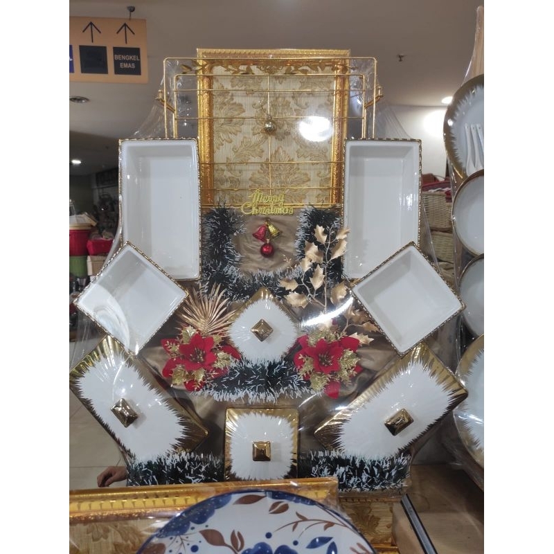 

Parsel Teaset Prasmanan / Parsel Natal - Parsel Idul Fitri - Parsel Imlek 2025