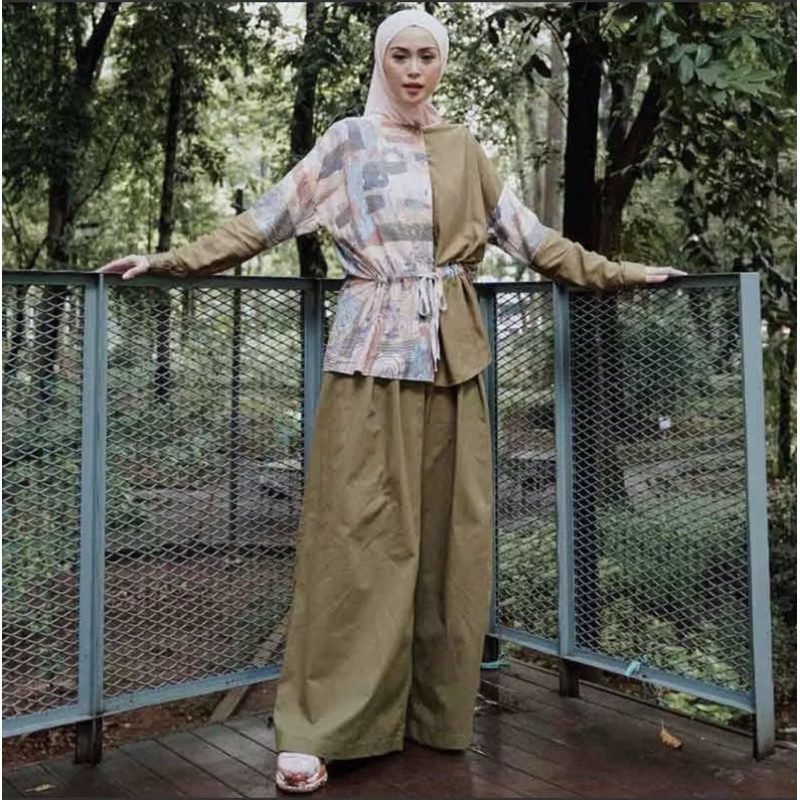 PRELOVED KINOKO TOP OLIVE (RIA MIRANDA MORIKURU size L/XL)