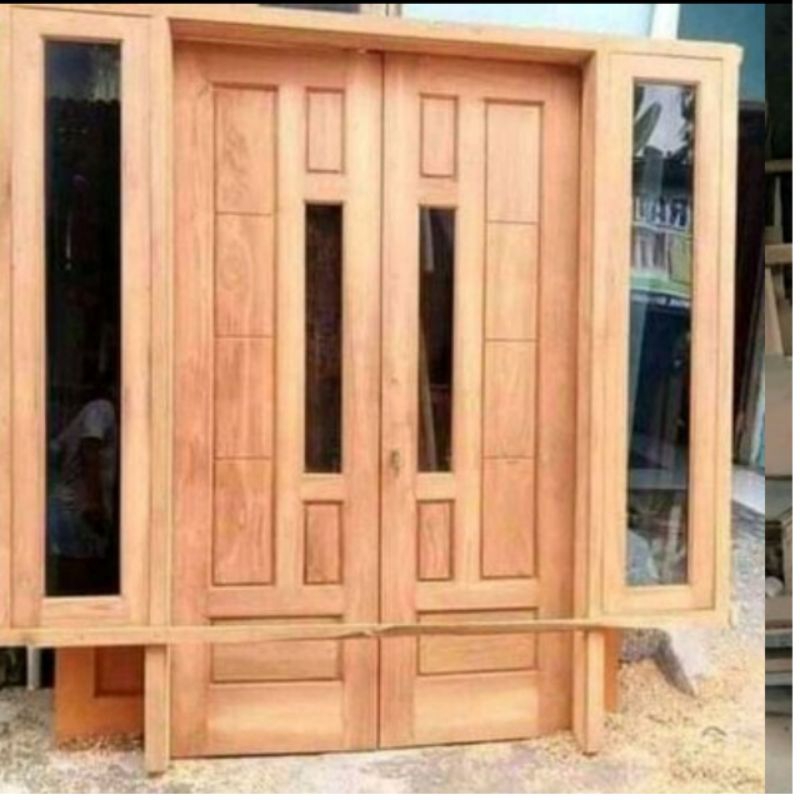 pintu kupu tarung dan kusen
