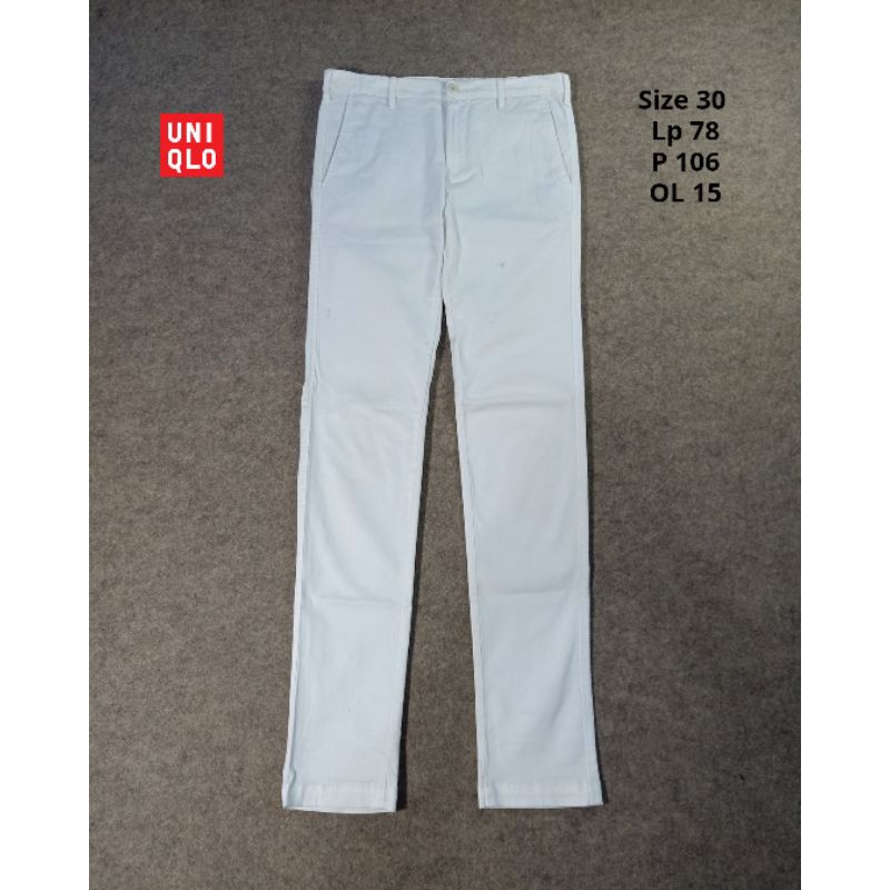 UNIQLO Chinos Putih Long Pants