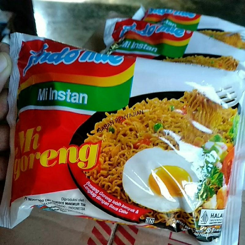 

mie instan indomiee goreng ori