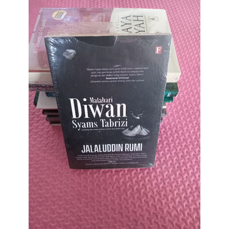 Matahari Diwan Syams Tabrizi Jalaluddin Rumi