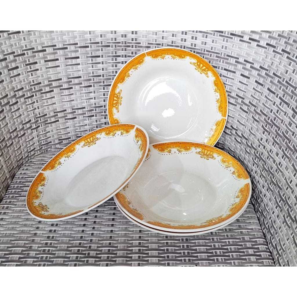 PIRING MAKAN KERAMIK MOTIF BATIK GOLD MAHKOTA 23CM piring