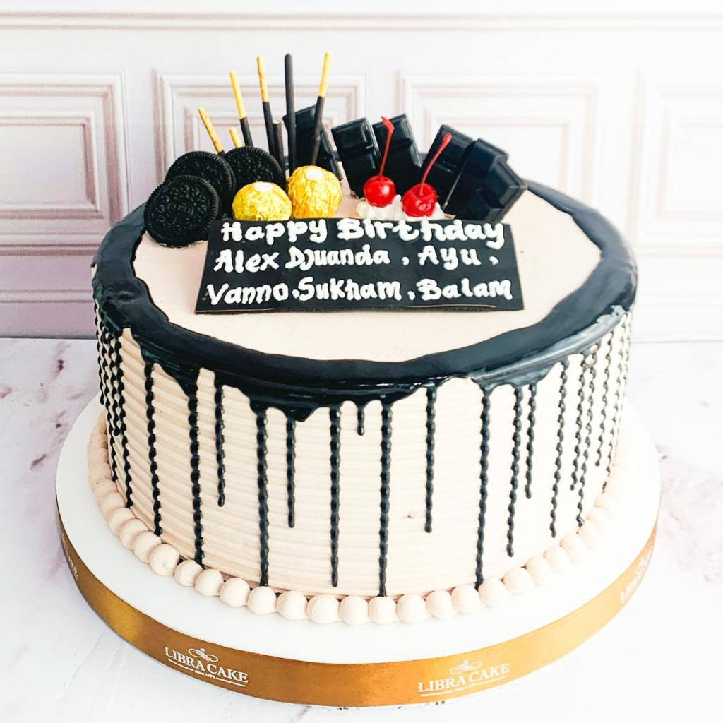 

Kue Ulang tahun/Birthday Cake/Kue Ultah Tema Chocolate/Kue Birthday jakarta