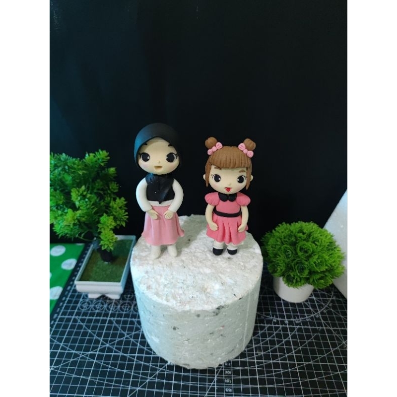 

custome topper kue ulang tahun by fondant ibu dan anak. 1 pcs