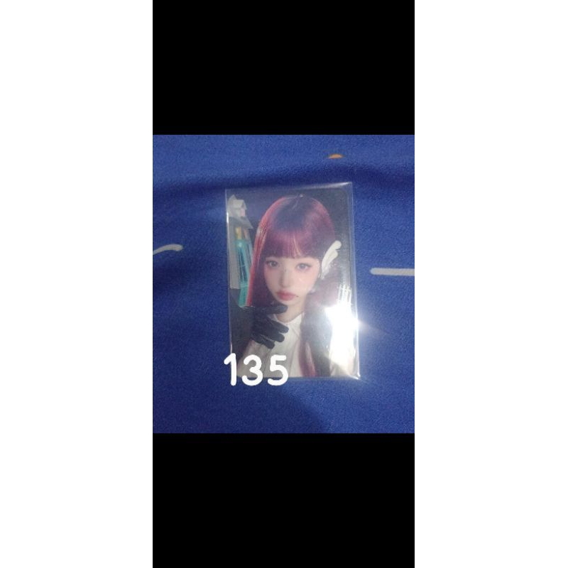 Photocard wonyoung merah