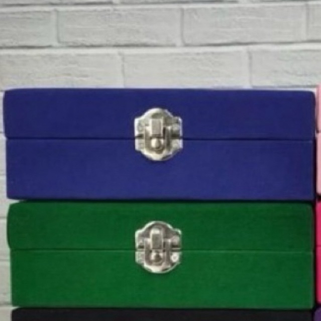 

LINK Khusus Box Beludru COSTUME