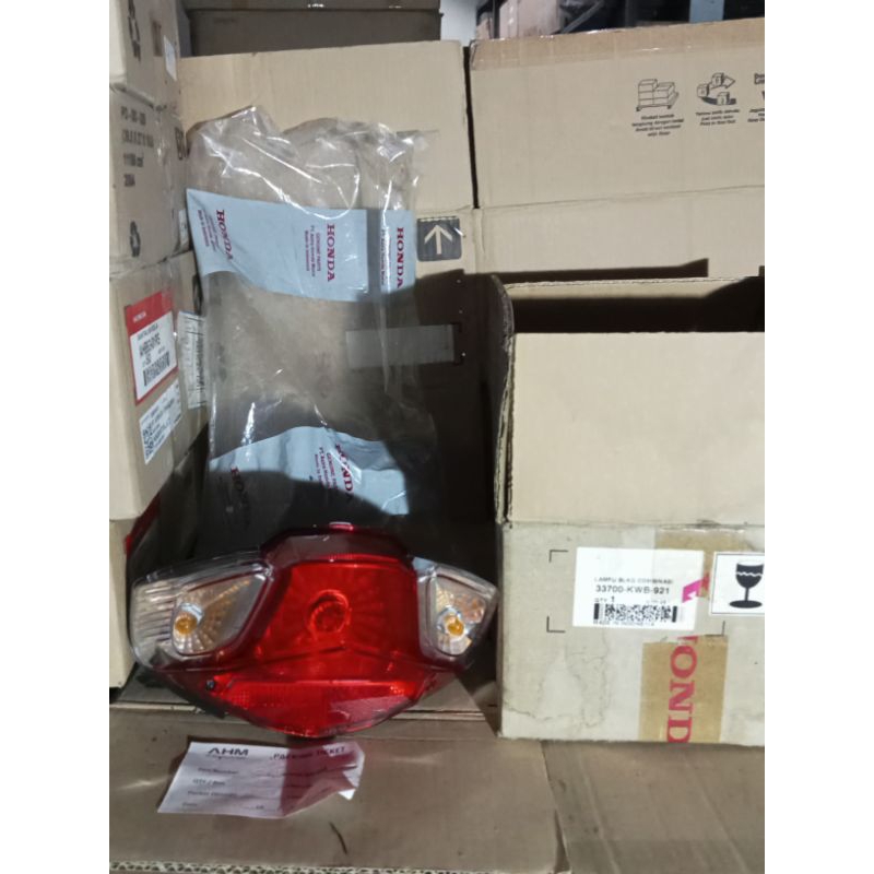 33700KWB921 33700-KWB-921 STOP LAMP BELAKANG LAMPU STOP BLADE 110 OLD 2009-2011 ORIGINAL