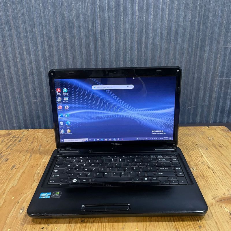 Laptop Toshiba Satelite L745 Intel Cor i7-2670QM Ram 8GB HDD 500Gb Vga Nvdia Geforce GT525M Layar 14