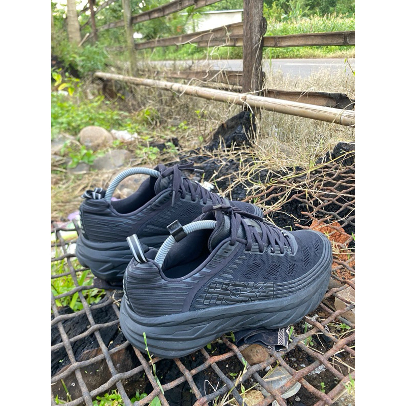 hoka bondi 6