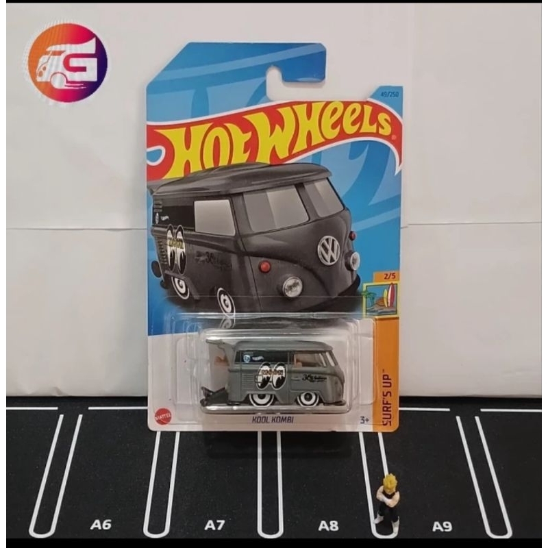 Hot Wheels Kool Kombi Moon Eyes Abu Crack