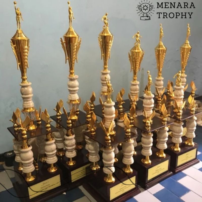 piala marmer kaki 4 olahraga