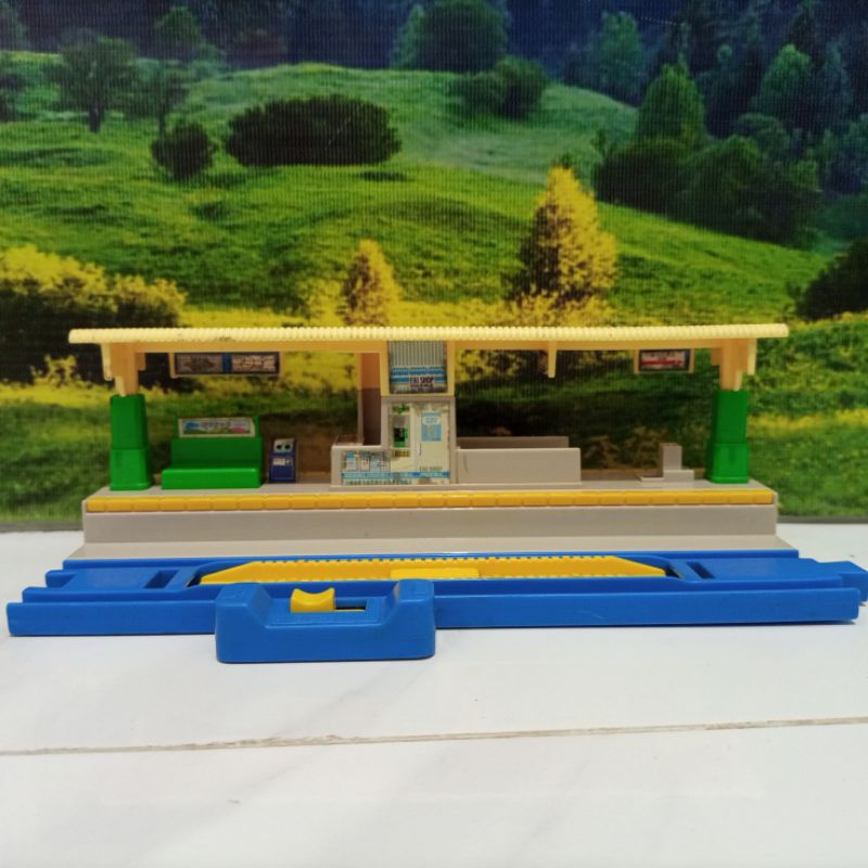 Takara Tomy Plarail - J-28 Train Station (Stasiun Kereta)