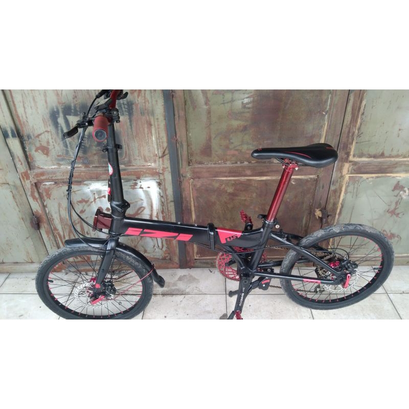 sepeda lipat izi Q5 rakitan