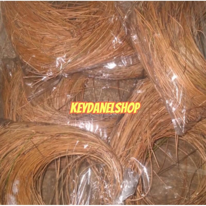 

Daun pinus kering 500 gram organik