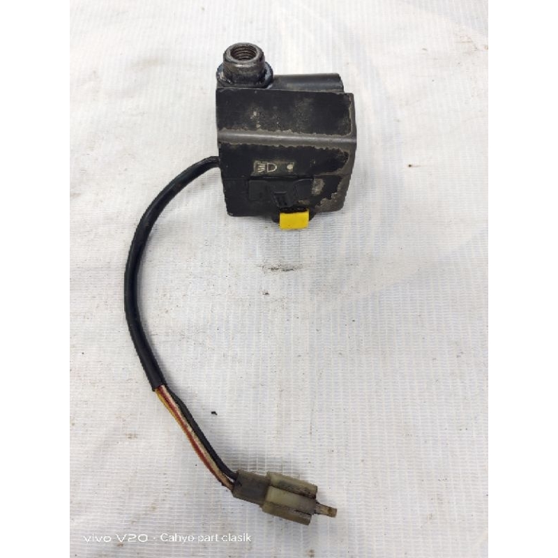 holder kanan Yamaha Alfa