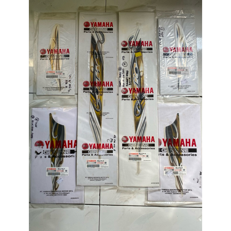 stiker striping mio smile putih original