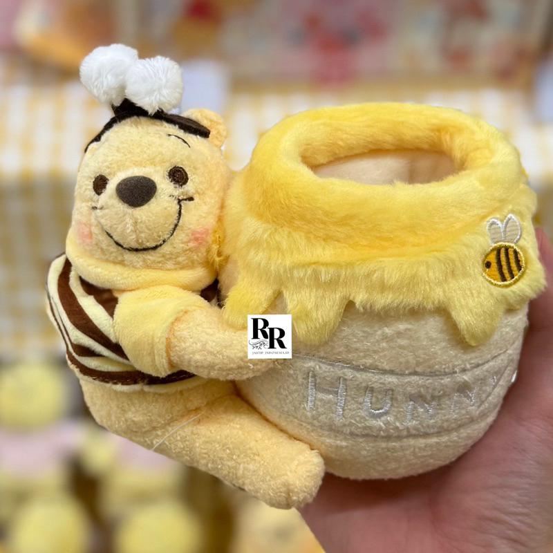 

Oh!Some x FunFunLand - Pen Holder / Tempat Pencil / Disney Winnie The Pooh Plush Pen Holder