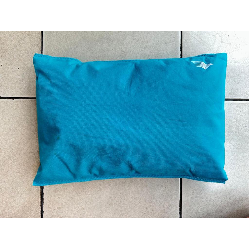 GARUDA INDONESIA Airlines Pillow / Bantal Amenity / Amenities