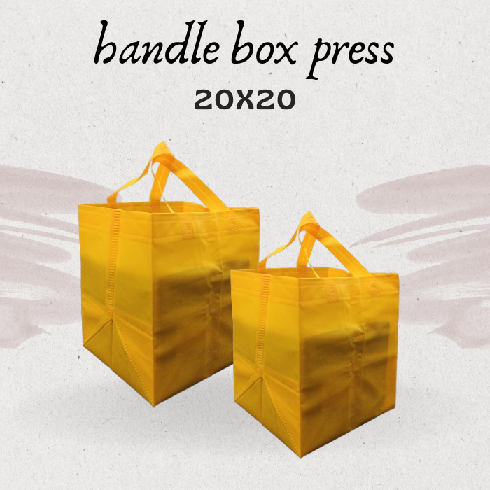 

Tas Goodie Bag Box 20x20 Tas Hajatan / Tas Box nasi ( 1pack isi 12pcs )