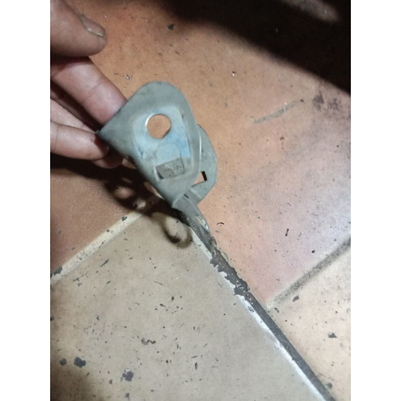 breket sen honda win100 original