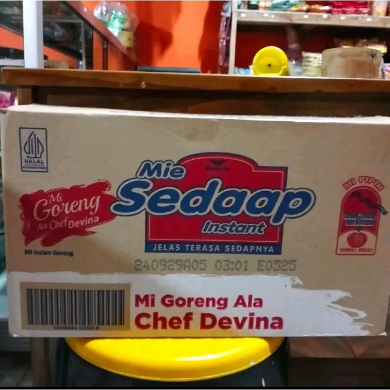 

mi sedaap 1 dus isi 40 pcs-Banyak pilihan rasa sedaap goreng,sedaap soto,sedaap selection,sedaap goreng ala chef devina Harga terjangkau Mie Instan